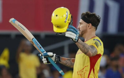 ৫ চার ৯ ছক্কায় ডু প্লেসির ঝড়ো সেঞ্চুরি